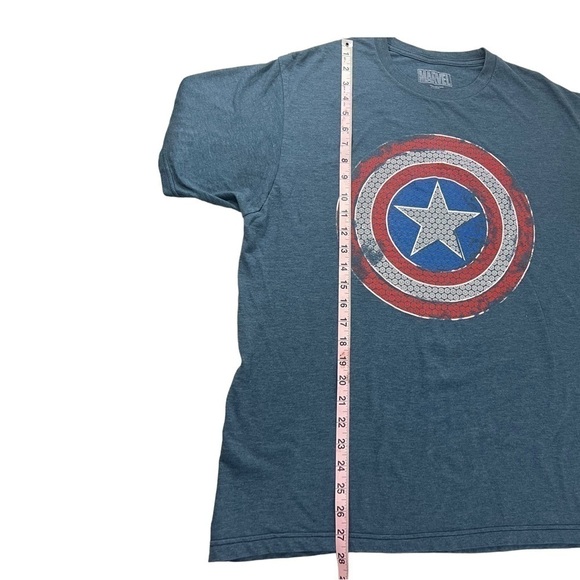 MEN’S captain america t-Shirt - Picture 6 of 6